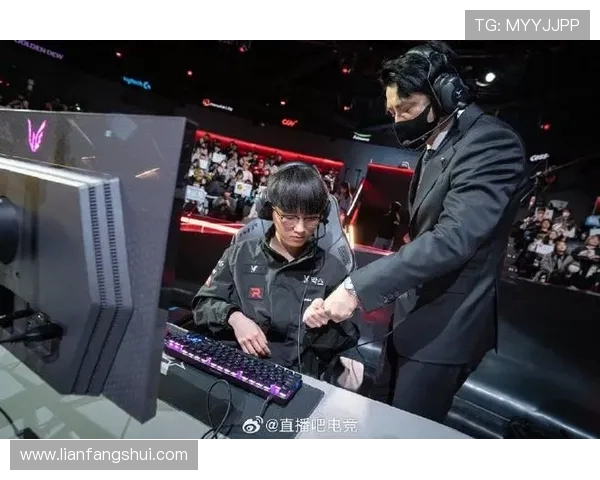 LCK电竞直播精彩纷呈全程解说助你深入了解职业赛场的激烈对决